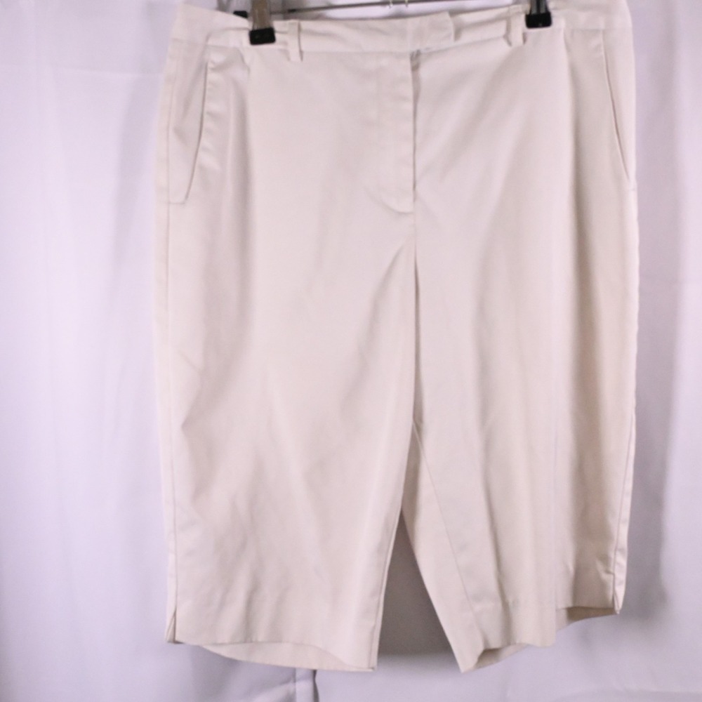 Talbots White Stretch Bermuda Shorts Womens 12 High Rise